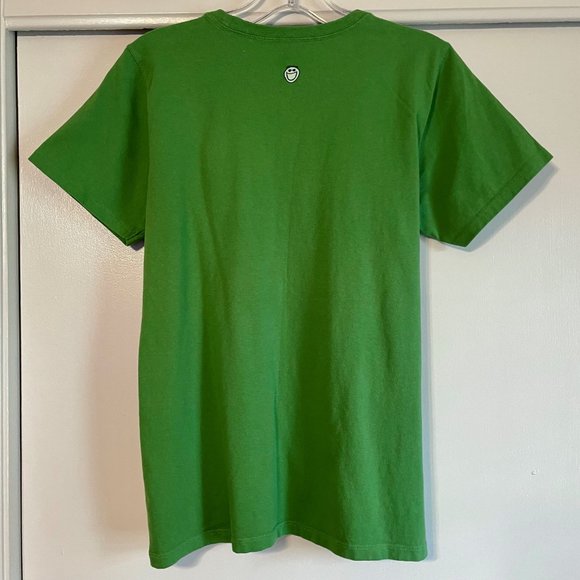 Life Is Good Green Holiday Short Sleeve T Shirt Jake & Rocket Dog Sledding S - Picture 3 of 5